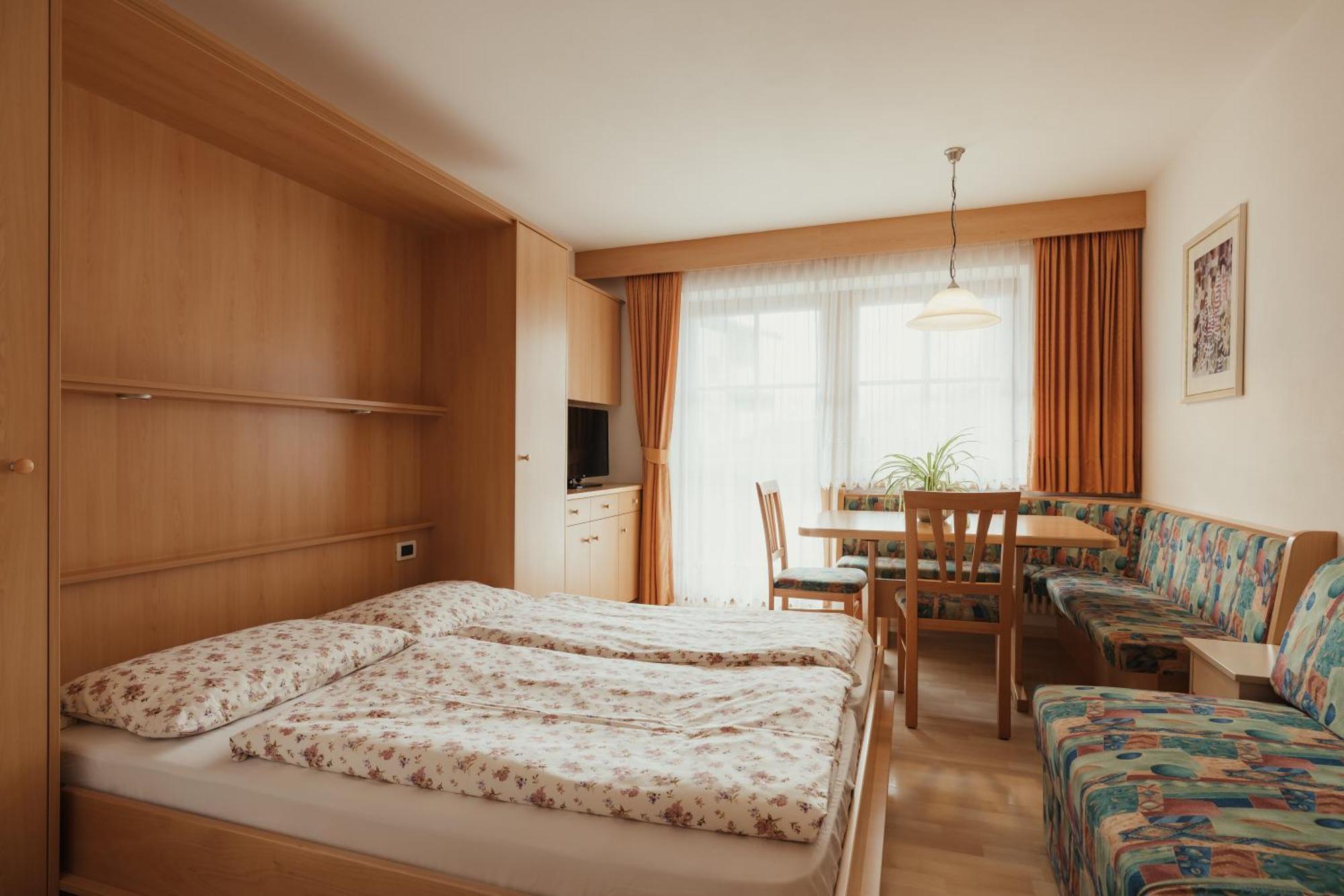 קולפוסקו Residence Costa Burjada מראה חיצוני תמונה